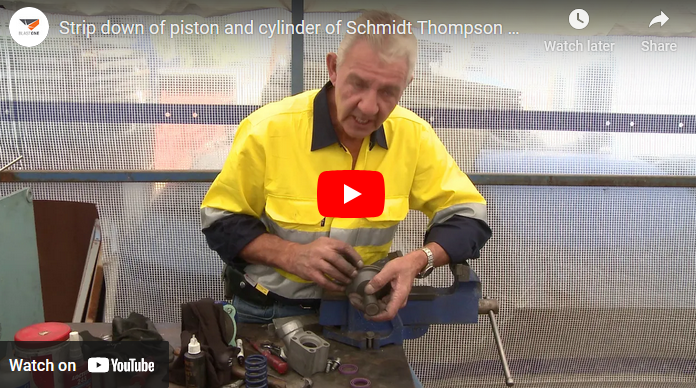 Strip down of piston and cylinder of Schmidt Thompson metering valve